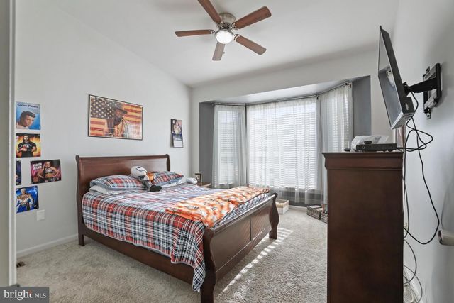 123 MORNINGSIDE DR, Falling Waters, WV 25419