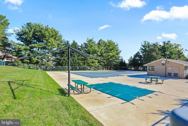 123 MORNINGSIDE DR, Falling Waters, WV 25419