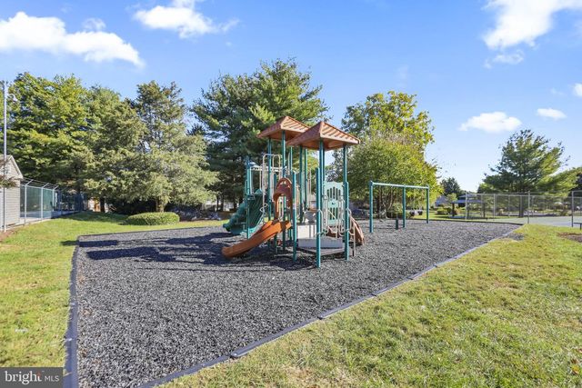 123 MORNINGSIDE DR, Falling Waters, WV 25419