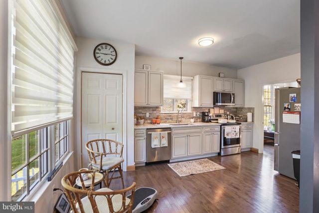 123 MORNINGSIDE DR, Falling Waters, WV 25419