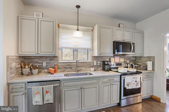 123 MORNINGSIDE DR, Falling Waters, WV 25419