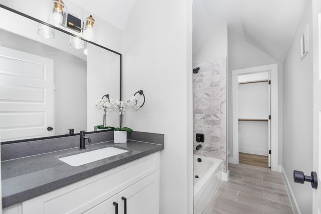 2105 Sam Wilson Street A, Houston, TX 77020