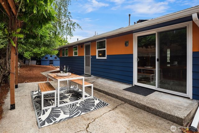 3902 S Genesee Street, Seattle, WA 98118