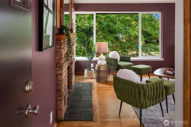 3902 S Genesee Street, Seattle, WA 98118