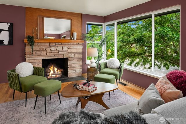 3902 S Genesee Street, Seattle, WA 98118
