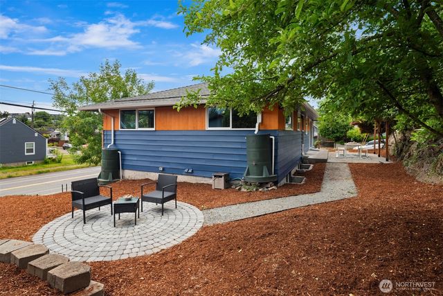 3902 S Genesee Street, Seattle, WA 98118