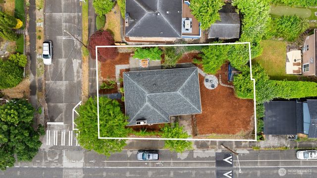 3902 S Genesee Street, Seattle, WA 98118