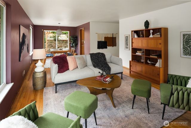 3902 S Genesee Street, Seattle, WA 98118