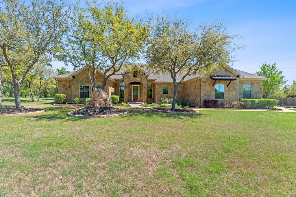 101 Dakota DR, Georgetown, TX 78633