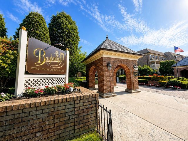 208-11 Estates Drive 23128, Bayside, NY 11360