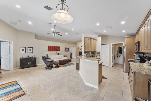 12113 La Vita Way, Boynton Beach, FL 33437