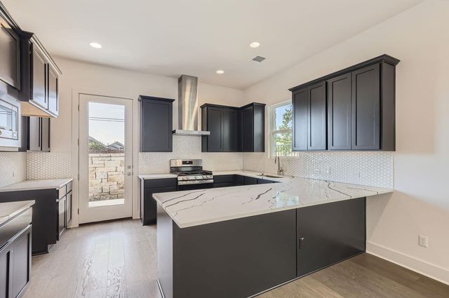 1531 N Red Bud LN 32, Round Rock, TX 78665
