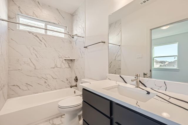 1531 N Red Bud LN 32, Round Rock, TX 78665