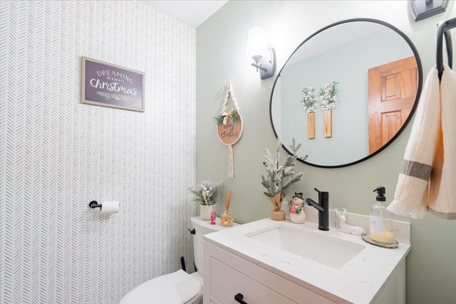 5000 Silverado Lane, Clinton, IL 61727