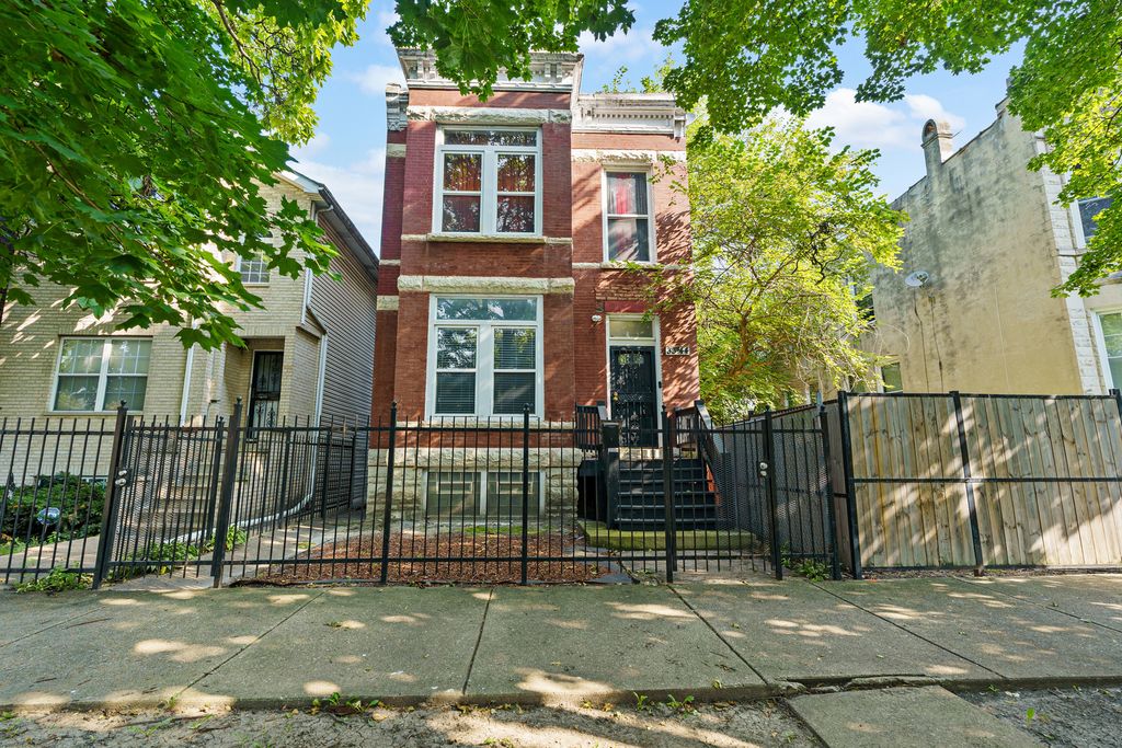 3344 W Fulton Boulevard 1, Chicago, IL 60624