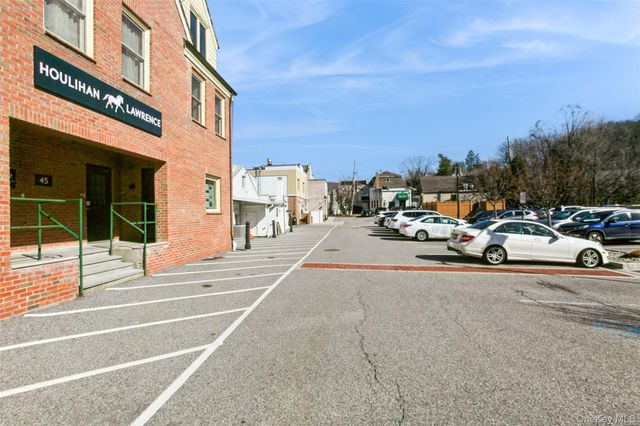 45 S Greeley Avenue 3, Chappaqua, NY 10514