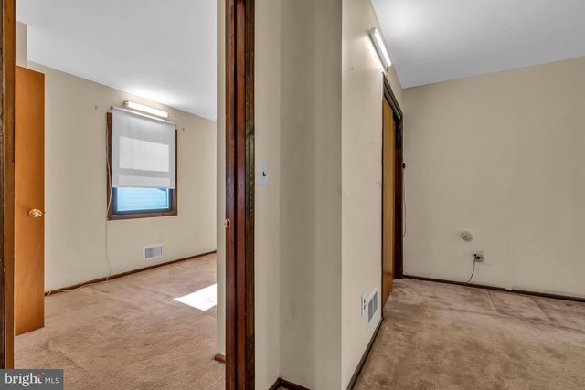 104 ROBIN DR, Hamilton, NJ 08619