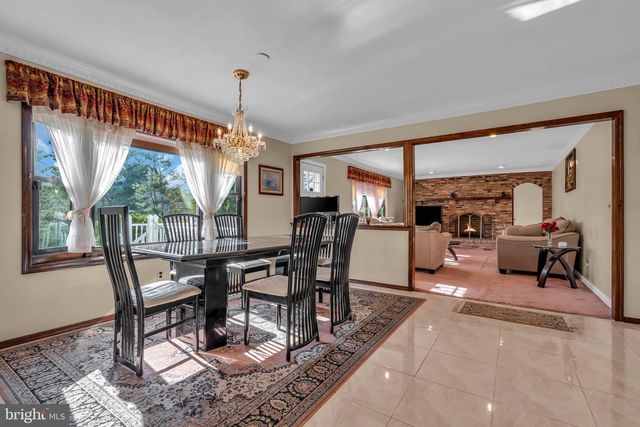 104 ROBIN DR, Hamilton, NJ 08619