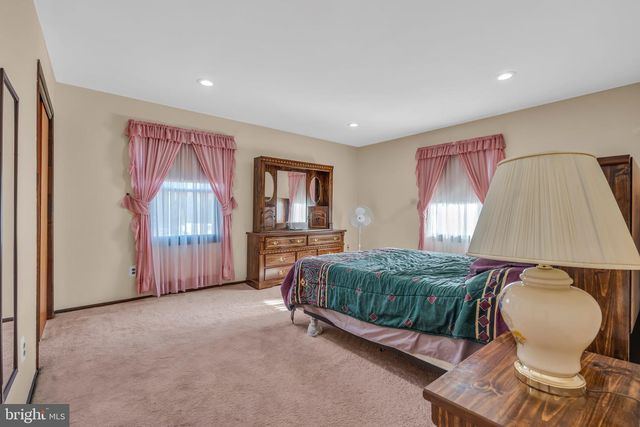 104 ROBIN DR, Hamilton, NJ 08619