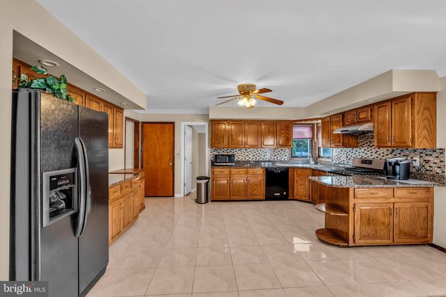 104 ROBIN DR, Hamilton, NJ 08619