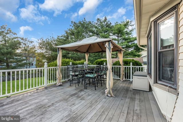 104 ROBIN DR, Hamilton, NJ 08619