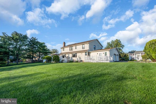 104 ROBIN DR, Hamilton, NJ 08619