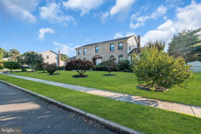 104 ROBIN DR, Hamilton, NJ 08619