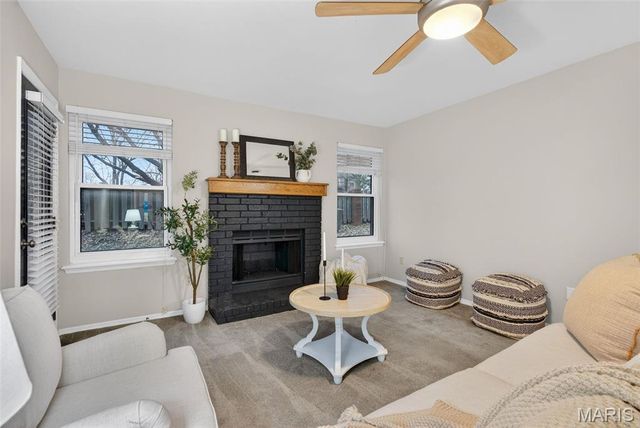 2331 Kratky Road E, St Louis, MO 63114