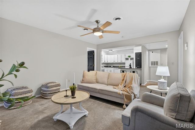 2331 Kratky Road E, St Louis, MO 63114