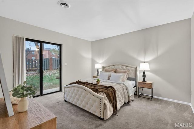 2331 Kratky Road E, St Louis, MO 63114