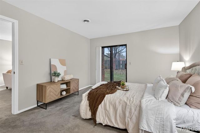 2331 Kratky Road E, St Louis, MO 63114