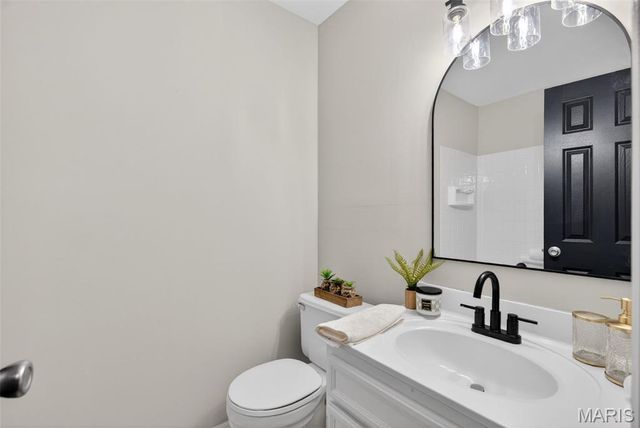 2331 Kratky Road E, St Louis, MO 63114