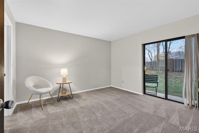 2331 Kratky Road E, St Louis, MO 63114