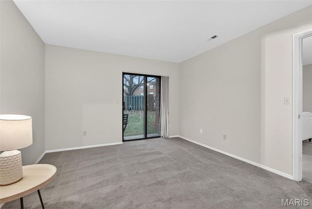 2331 Kratky Road E, St Louis, MO 63114