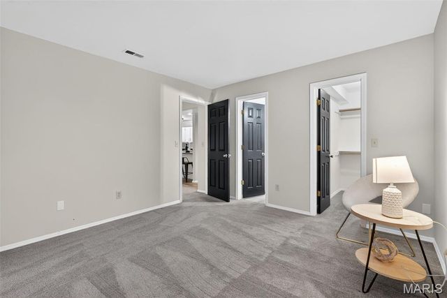 2331 Kratky Road E, St Louis, MO 63114