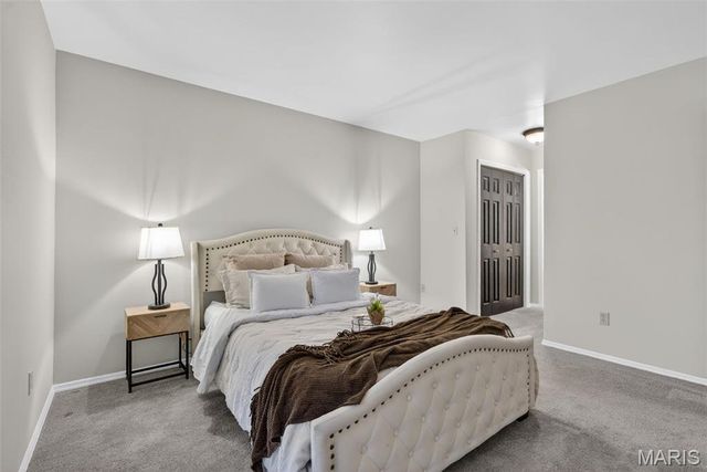 2331 Kratky Road E, St Louis, MO 63114