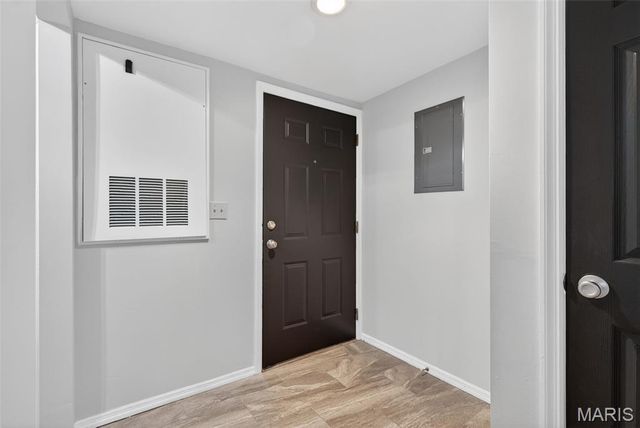 2331 Kratky Road E, St Louis, MO 63114