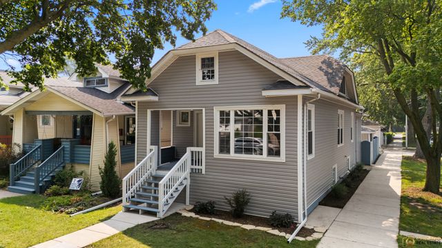 4656 N Leamington Avenue, Chicago, IL 60630