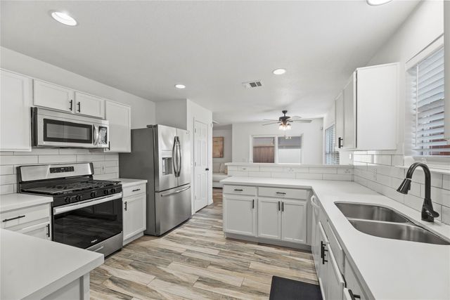 11946 Solon Springs Drive, Tomball, TX 77375