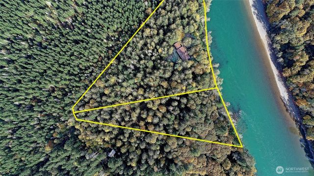 45249 North Brooks Road, Concrete, WA 98327