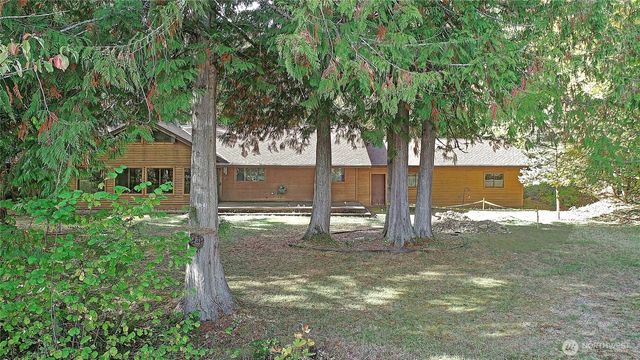 45249 North Brooks Road, Concrete, WA 98327