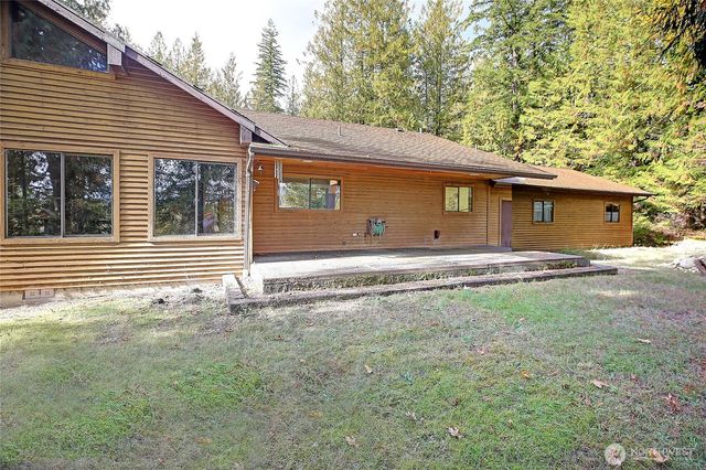 45249 North Brooks Road, Concrete, WA 98327