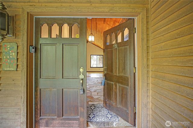 45249 North Brooks Road, Concrete, WA 98327