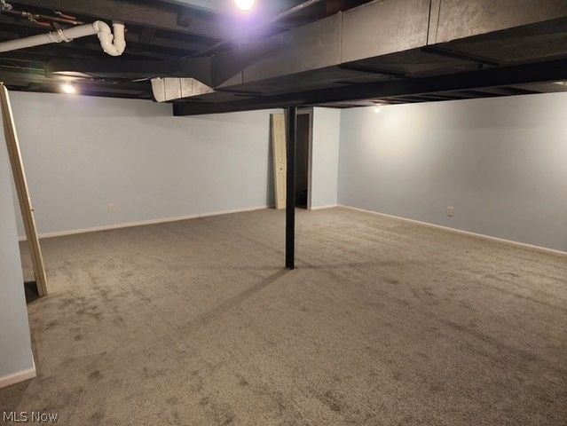 438 10th Street, Struthers, OH 44471