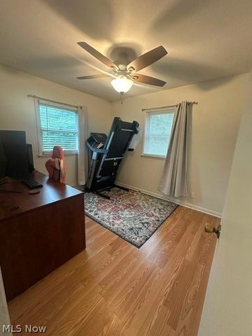 438 10th Street, Struthers, OH 44471