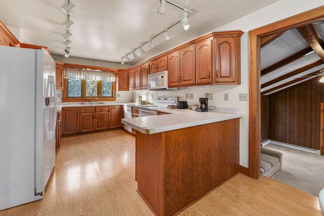 222 E MAIN STREET, Eden, WI 53019