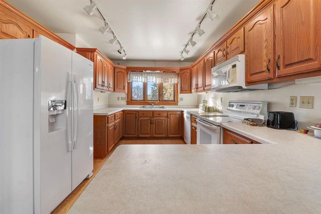 222 E MAIN STREET, Eden, WI 53019