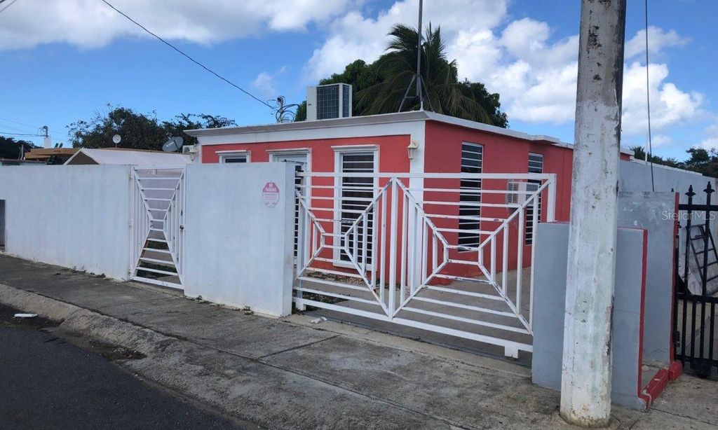B-3 BLOCK, Vieques, PR 00765