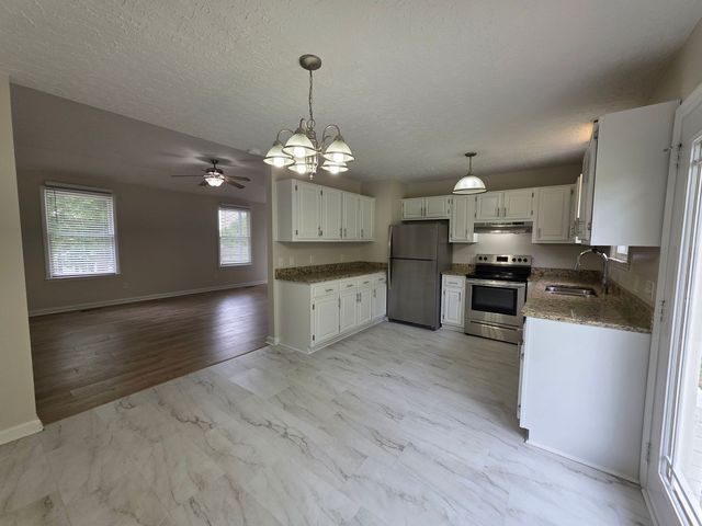 307 Castlewood Dr, Mount Juliet, TN 37122