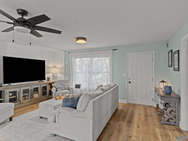 1008 SE Mira Vista Drive SE, Huntsville, AL 35802